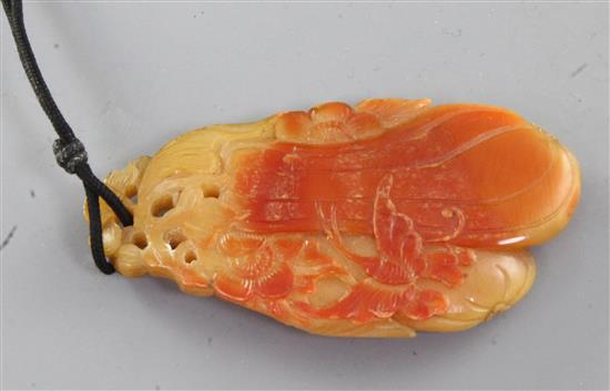 A Chinese hornbill pendant, 19th century 7.5cm